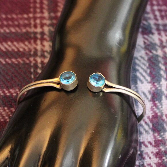 *925* Sterling Silver Blue Glass Torque Style Bracelet